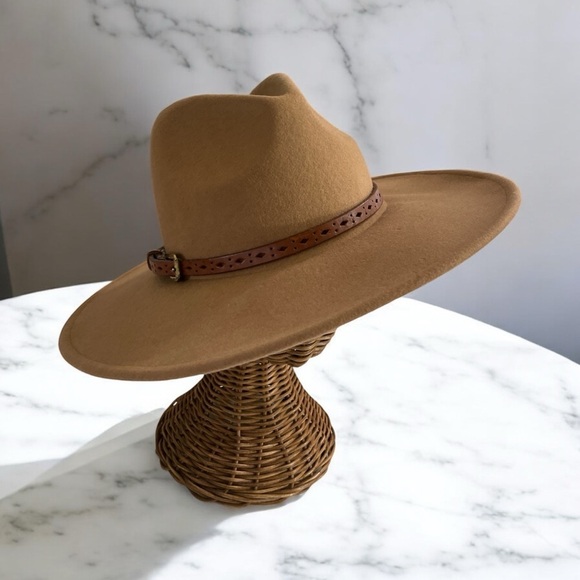Wool Tan Fedora, Western, Fall, Winter Hat with Brown leather belt band. - Picture 5 of 13